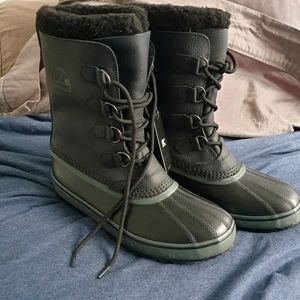 Sorel Men's Waterproof Winter Boots, US size 11.5